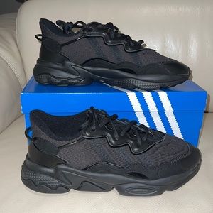 Adidas Ozweego Men Size 8.5 NWT Trainer Sneaker Running Shoe Black FX6020